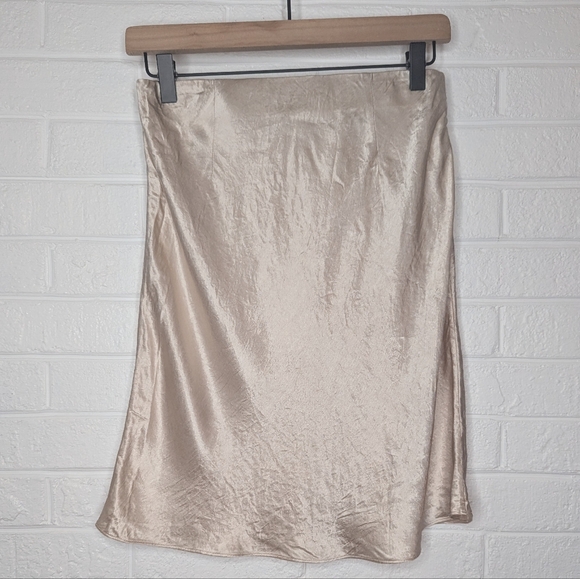 Babaton Aritzia Cream Crepe Silk A Line Mini Skirt - Picture 2 of 5